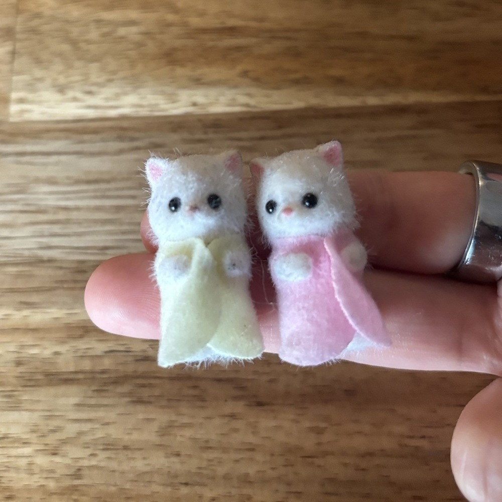 Calico Critters Persian Cat Baby Kittens (2) PREOWNED~US SELLER